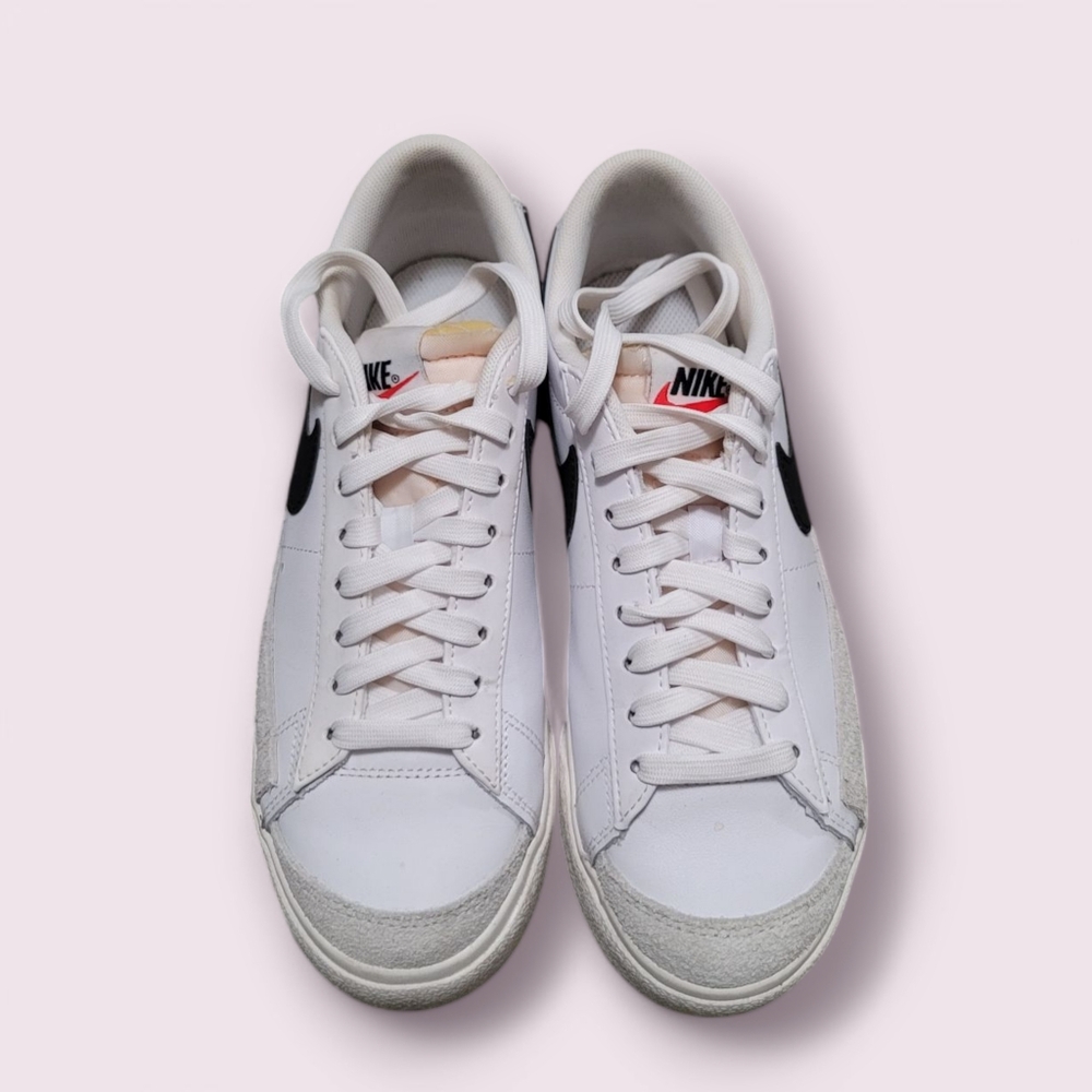 Nike platform sneaker